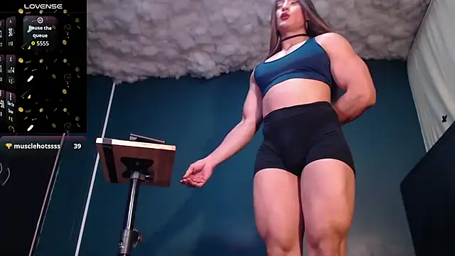 Snapshot of Layla_miss chatting on September 10, 2025, 12:21 am Layla miss online show from September 10, 2025, 12:21 am