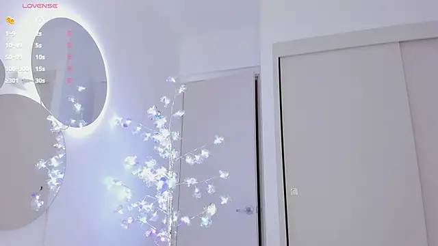 Snapshot of mia_yourmommy chatting on February 3, 2025, 4:46 am mia yourmommy online show from February 3, 2025, 4:46 am