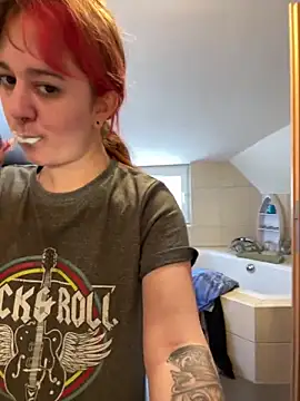 Tamy-Love online show from March 3, 2026, 9:26 am