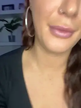 Snapshot of MissyLeeX chatting on March 7, 2025, 6:43 pm MissyLeeX online show from March 7, 2025, 6:43 pm