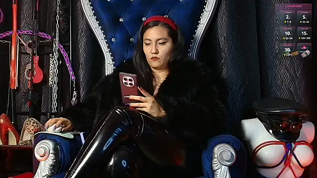 abbymora online show from April 4, 2026, 5:06 am