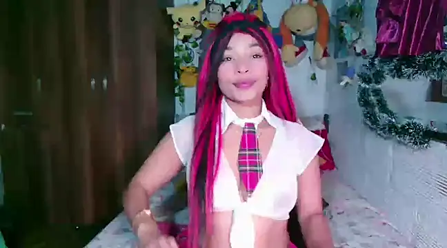 Selenne Jones online show from February 26, 2025, 10:04 am