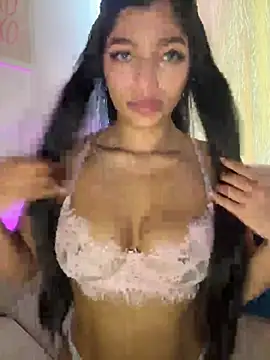 Snapshot of AgathaGeorgiou chatting on May 15, 2026, 5:20 pm AgathaGeorgiou online show from May 15, 2026, 5:20 pm