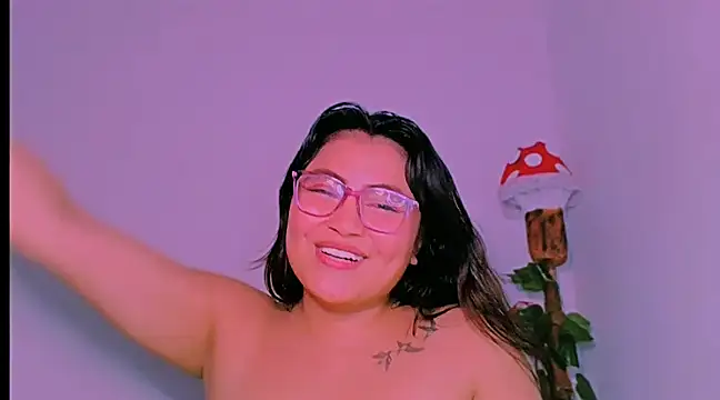 Snapshot of KathieBurning chatting on December 7, 2024, 10:17 pm KathieBurning online show from December 7, 2024, 10:17 pm