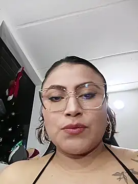 Snapshot of KathieBurning chatting on January 6, 2026, 9:07 pm KathieBurning online show from January 6, 2026, 9:07 pm