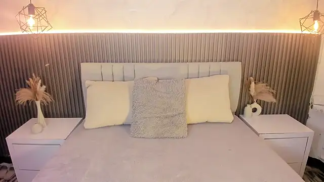 SHANONCLARK online show from September 26, 2025, 7:18 pm