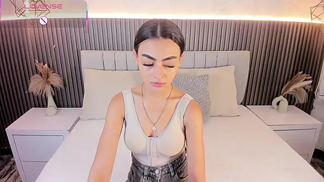 SHANONCLARK online show from October 3, 2025, 7:11 pm