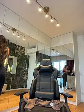 MileySin1111 online show from April 9, 2026, 2:33 pm