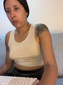 marthina thompsson online show from February 8, 2025, 5:08 am