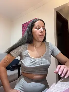 marthina thompsson online show from February 17, 2025, 2:42 am