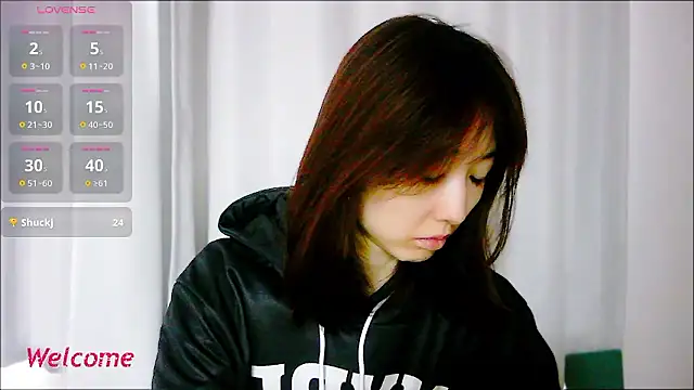 Love me Eri  online show from October 1, 2025, 12:16 am