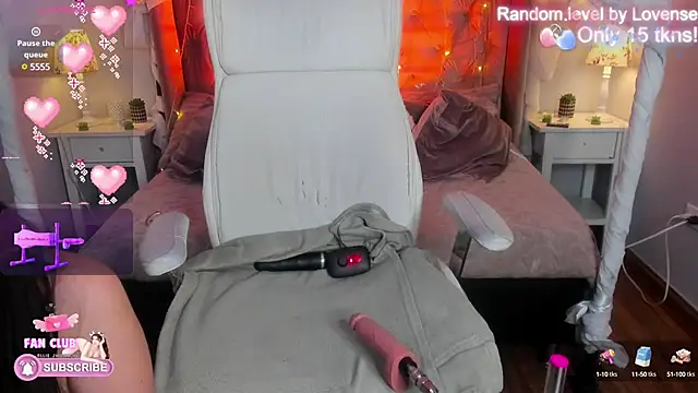 Ellie Jhonson   online show from January 25, 2025, 4:13 pm