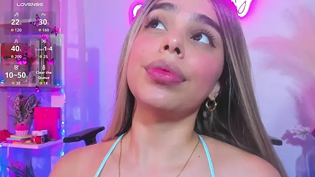 Snapshot of crisbell_lopez chatting on December 17, 2025, 12:49 am crisbell lopez online show from December 17, 2025, 12:49 am