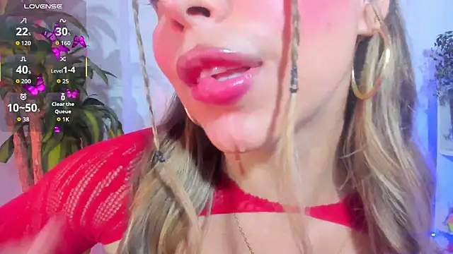 Snapshot of crisbell_lopez chatting on April 20, 2026, 12:35 am crisbell lopez online show from April 20, 2026, 12:35 am