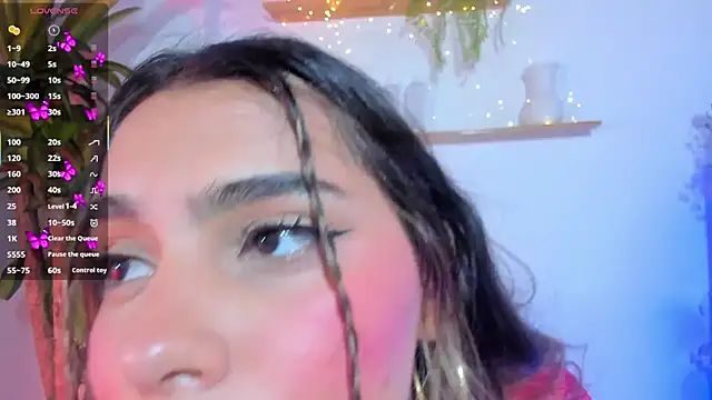 Snapshot of crisbell_lopez chatting on April 30, 2026, 12:28 am crisbell lopez online show from April 30, 2026, 12:28 am