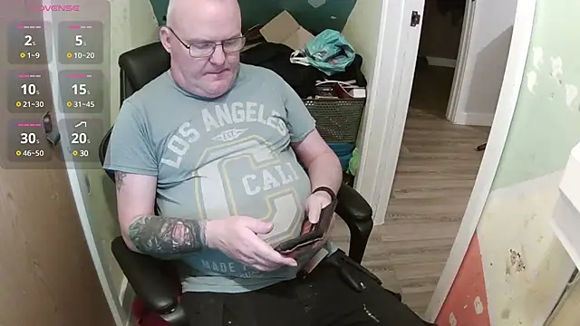 FriendlyDave online show from February 21, 2025, 7:32 pm