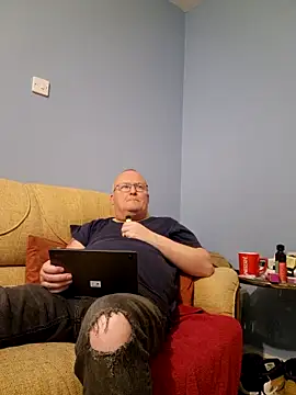 FriendlyDave online show from March 17, 2025, 9:23 pm