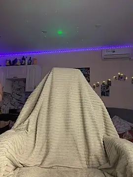 Good  Girl  online show from March 3, 2026, 9:48 am