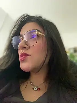 Lia flowers online show from February 20, 2025, 3:01 am