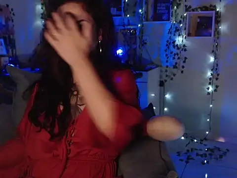 Snapshot of BeellyDance chatting on November 6, 2025, 6:53 pm BeellyDance online show from November 6, 2025, 6:53 pm