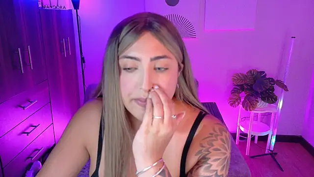 a belladanger online show from April 16, 2026, 1:28 am