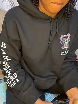 sweetestval online show from October 25, 2025, 3:58 am