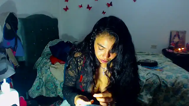 AmaraRoberts420 online show from October 10, 2025, 9:30 am