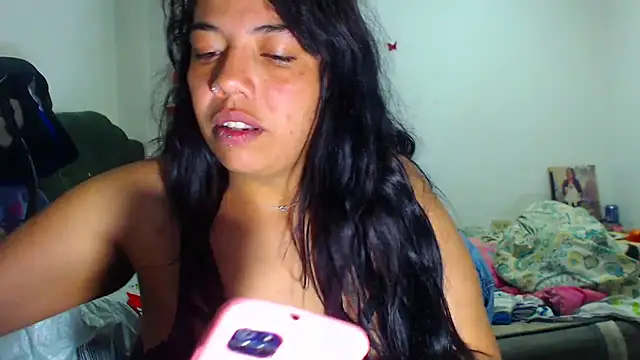 AmaraRoberts420 online show from November 2, 2025, 2:03 am