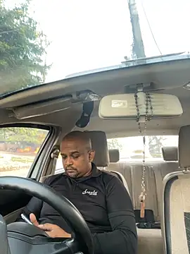 Dick 6inches online show from November 6, 2025, 1:50 am