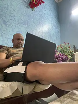 Dick 6inches online show from February 26, 2026, 2:54 am