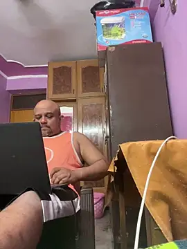 Snapshot of Dick_6inches chatting on May 3, 2026, 10:32 am Dick 6inches online show from May 3, 2026, 10:32 am