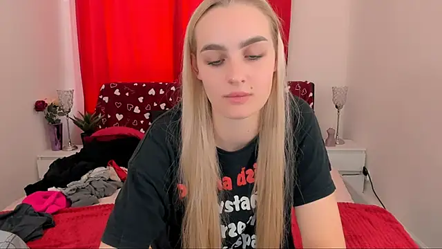 Snapshot of OliviaKisss chatting on December 2, 2024, 12:40 pm OliviaKisss online show from December 2, 2024, 12:40 pm