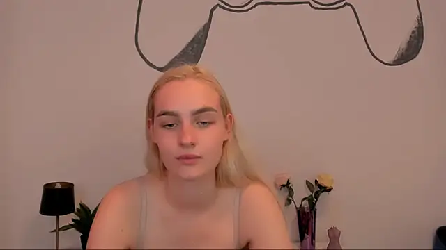 Snapshot of OliviaKisss chatting on September 12, 2025, 7:25 pm OliviaKisss online show from September 12, 2025, 7:25 pm
