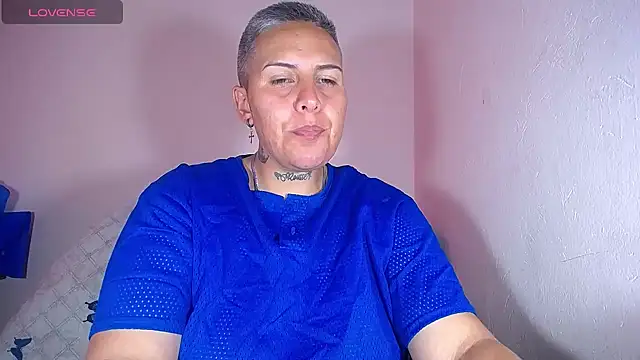 Yessi rousse online show from February 6, 2025, 5:19 pm