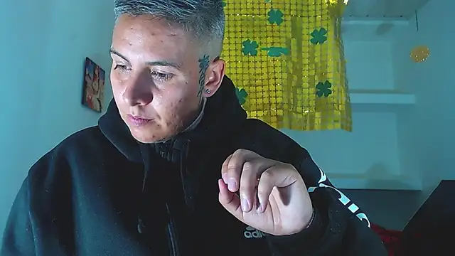 Yessi rousse online show from March 18, 2025, 3:53 pm