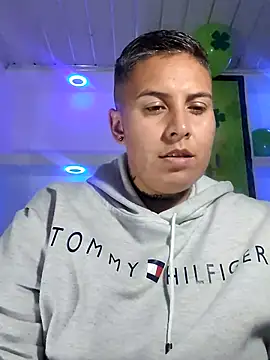 Yessi rousse online show from March 19, 2025, 5:28 pm