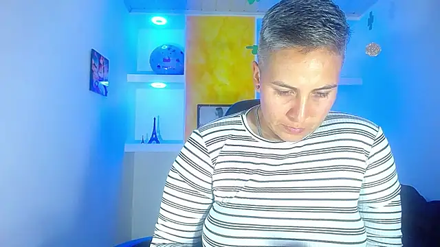 Yessi rousse online show from March 22, 2025, 1:00 am