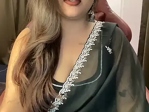 Snapshot of shanayaaa_1 chatting on June 19, 2026, 6:56 pm shanayaaa 1 online show from June 19, 2026, 6:56 pm