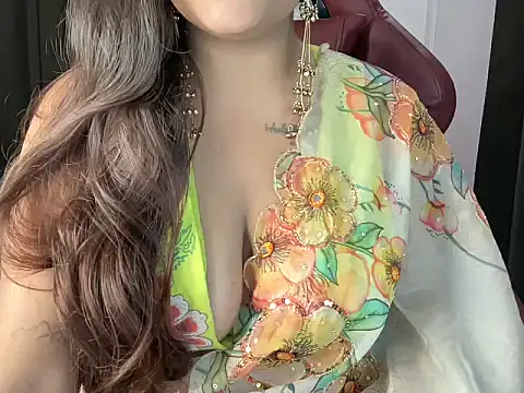 Snapshot of shanayaaa_1 chatting on June 26, 2026, 6:56 pm shanayaaa 1 online show from June 26, 2026, 6:56 pm