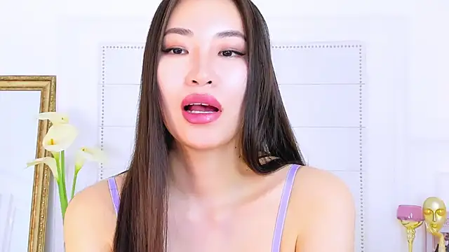 NaomiYuu online show from March 2, 2025, 5:23 am