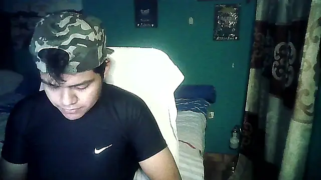 Snapshot of Valesh20 chatting on September 28, 2025, 12:27 am Valesh20 online show from September 28, 2025, 12:27 am