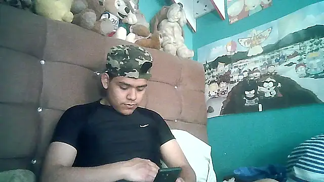 Snapshot of Valesh20 chatting on October 1, 2025, 7:31 pm Valesh20 online show from October 1, 2025, 7:31 pm