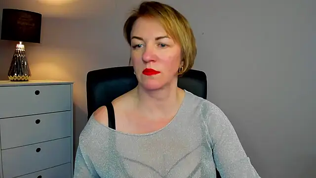 feliziaDesire online show from February 12, 2025, 2:43 pm