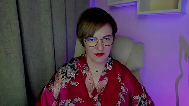 Snapshot of feliziaDesire chatting on July 7, 2026, 6:47 am feliziaDesire online show from July 7, 2026, 6:47 am