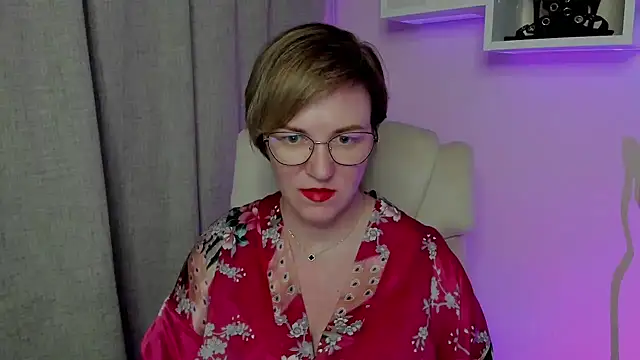 Snapshot of feliziaDesire chatting on July 13, 2026, 6:11 pm feliziaDesire online show from July 13, 2026, 6:11 pm