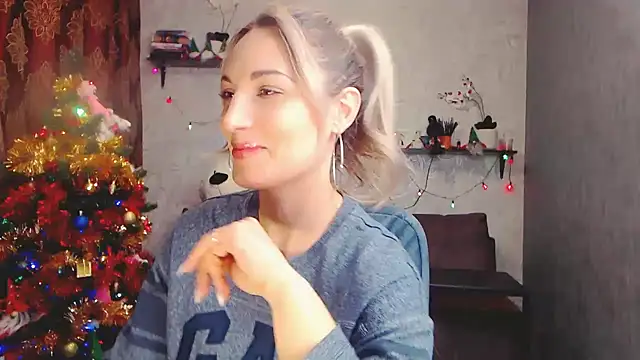 Snapshot of MillaXQueen chatting on January 6, 2025, 3:40 pm MillaXQueen online show from January 6, 2025, 3:40 pm