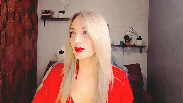 Snapshot of MillaXQueen chatting on February 21, 2025, 11:44 am MillaXQueen online show from February 21, 2025, 11:44 am