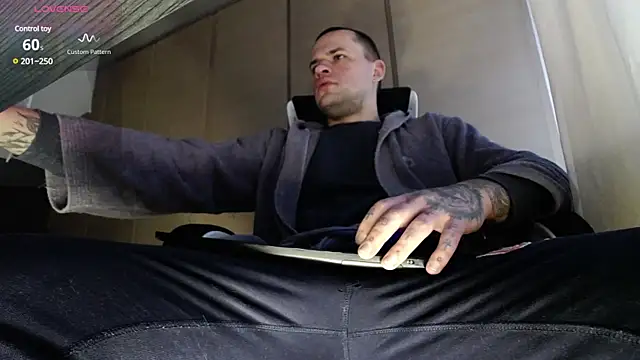 Snapshot of FindomJason chatting on January 29, 2025, 7:57 am FindomJason online show from January 29, 2025, 7:57 am