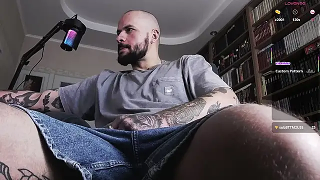 Snapshot of FindomJason chatting on October 3, 2025, 12:02 pm FindomJason online show from October 3, 2025, 12:02 pm