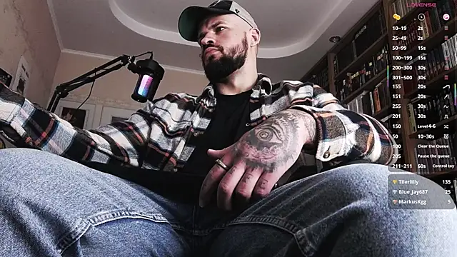 Snapshot of FindomJason chatting on October 7, 2025, 12:46 pm FindomJason online show from October 7, 2025, 12:46 pm